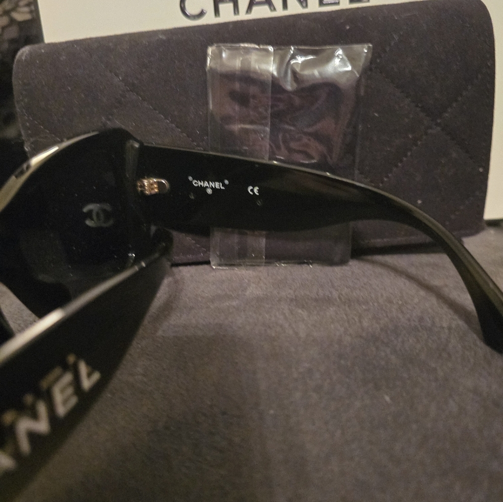 SHIPPING LABEL Chanel brand new inbox ! 2022 line Authentic!!! - Picture 6 of 7